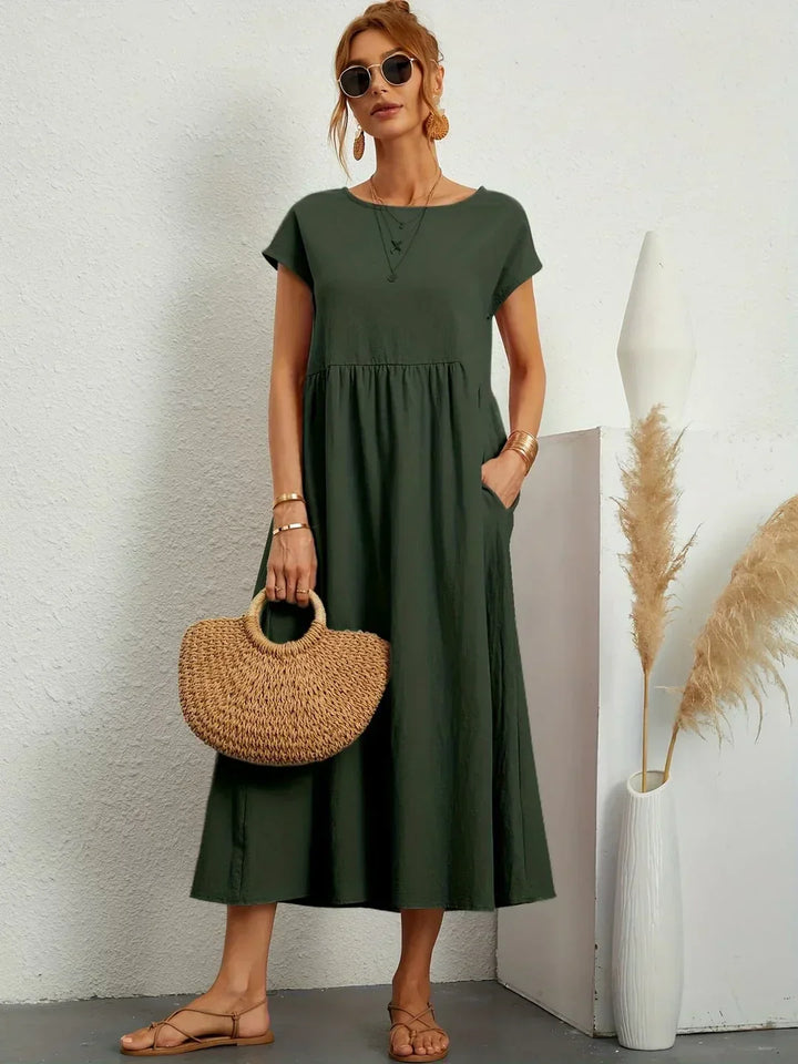 Lora | A midi dress with timeless elegance